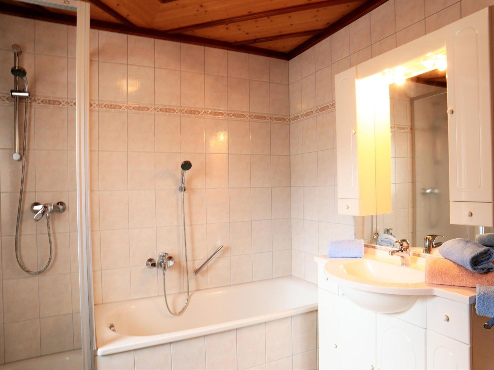 Apartment Johann In Wald Im Pinzgau With Balcony Bagian luar foto