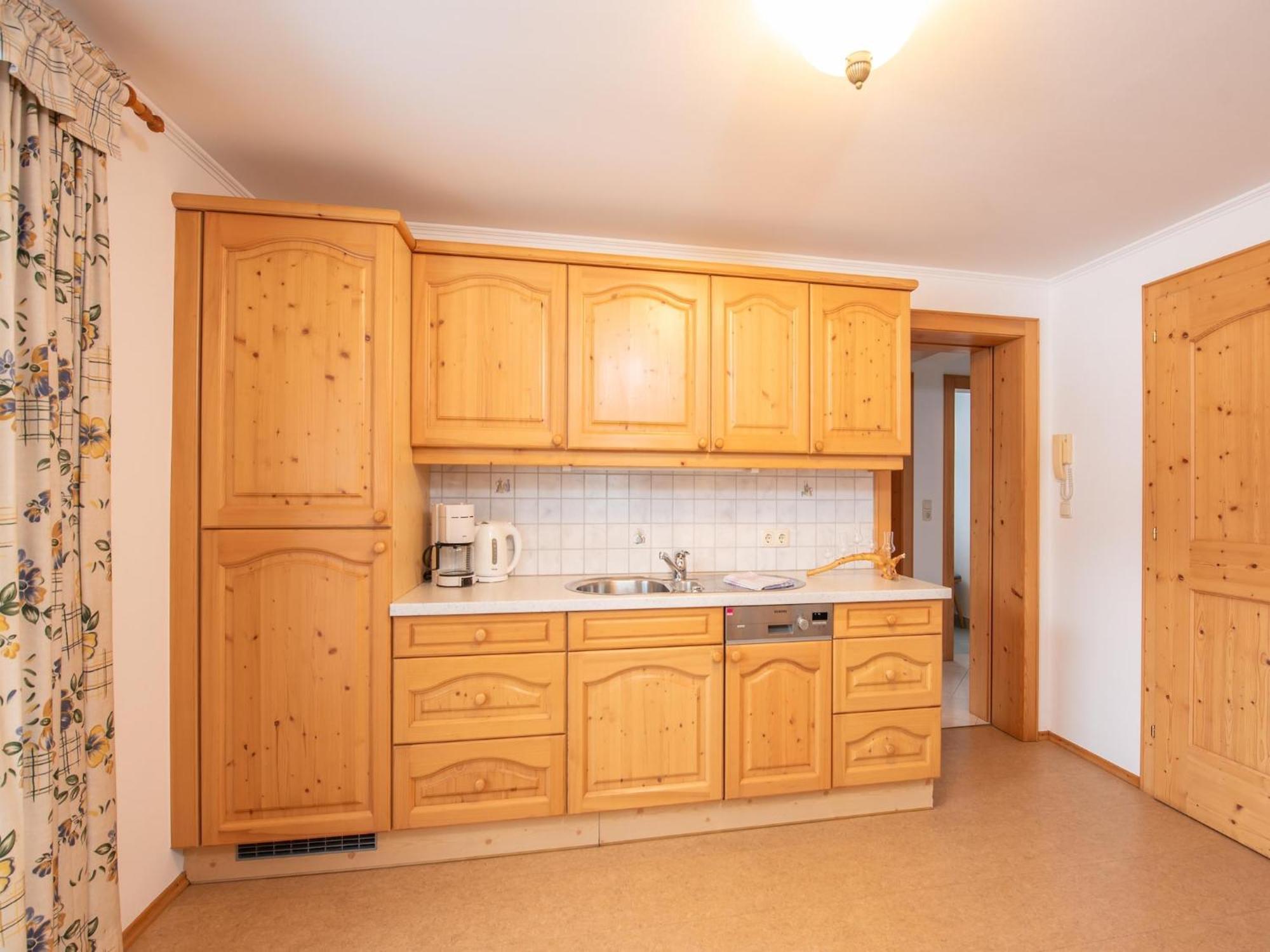 Apartment Johann In Wald Im Pinzgau With Balcony Bagian luar foto