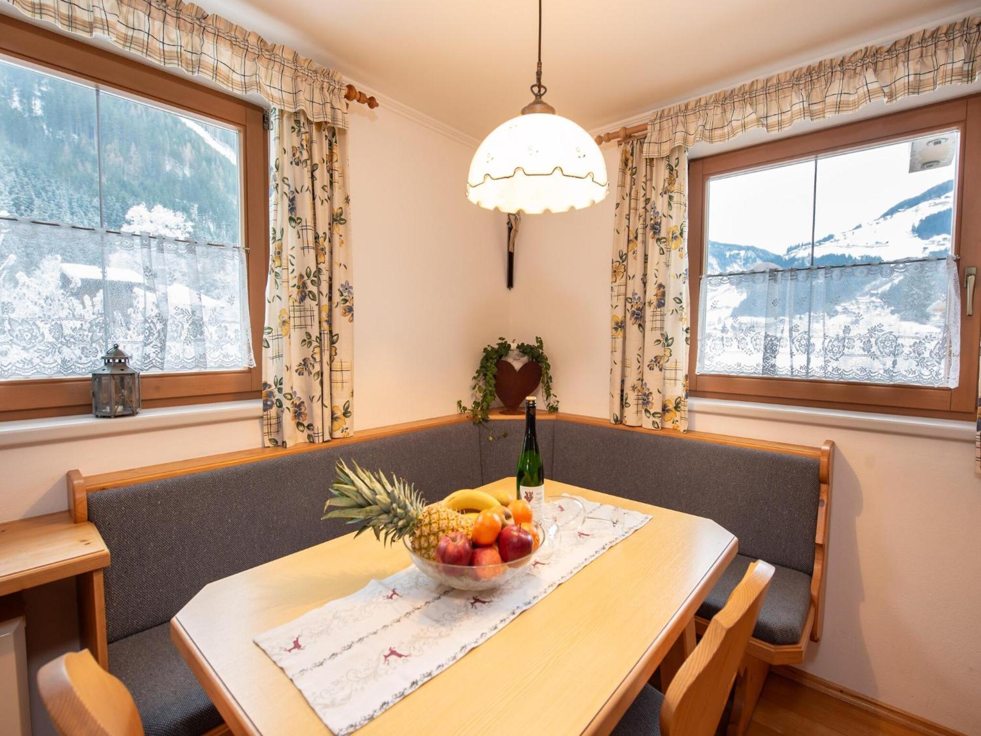 Apartment Johann In Wald Im Pinzgau With Balcony Bagian luar foto
